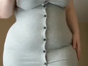 Толстушка танцует стриптиз и пьет вино 9/16