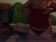 caricias besos y follada a mi vieja mientras plancha la ropa para ir al trabajo, real 9/16