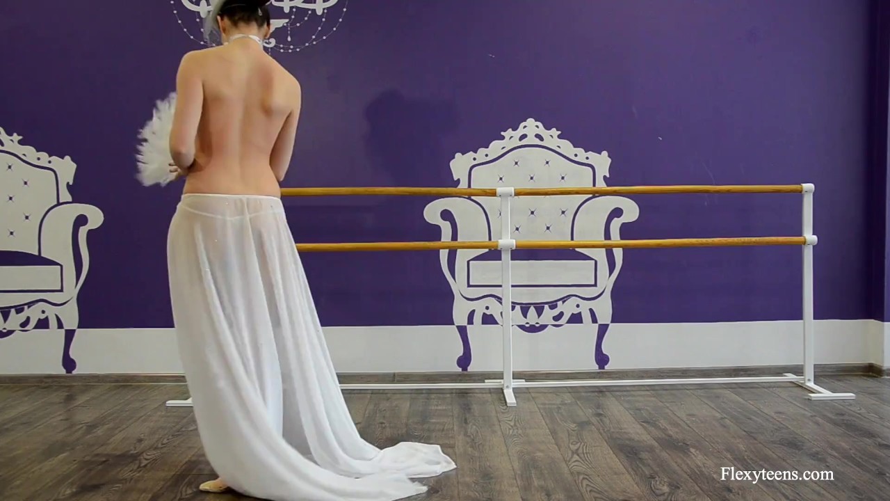Irina Brovkina shows her gymnastic talents - Free Sex Video - RedTube