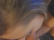 Elle lui offre une belle pipe pour la saint Valentin 13/16