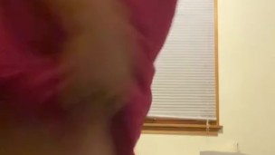 Shaking ass