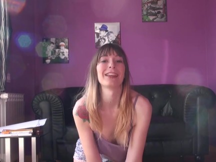 Estoy aburrida y cachonda. ¿Y si me follo al pizzero?