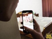 SIS.PORN. Girl doesnt have time to get used to masturbation as stepbrother bonks her 1/16