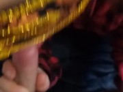 elle me vole ma chemise et je lui gicle dessus 12/16