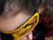 elle me vole ma chemise et je lui gicle dessus 15/16