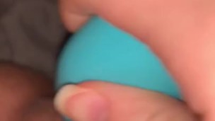 Teen plays with pussy with toy- Cum challenge 
