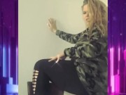 Press - Cardi B 3/16