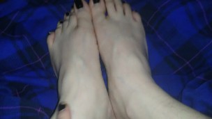 Foot Worship, Foot Fetish, Fuckable Feet, Trans Man With Big Feet