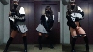 Masturbação e dar água benta às plantas no apartamento sujo de um gângster rumores.