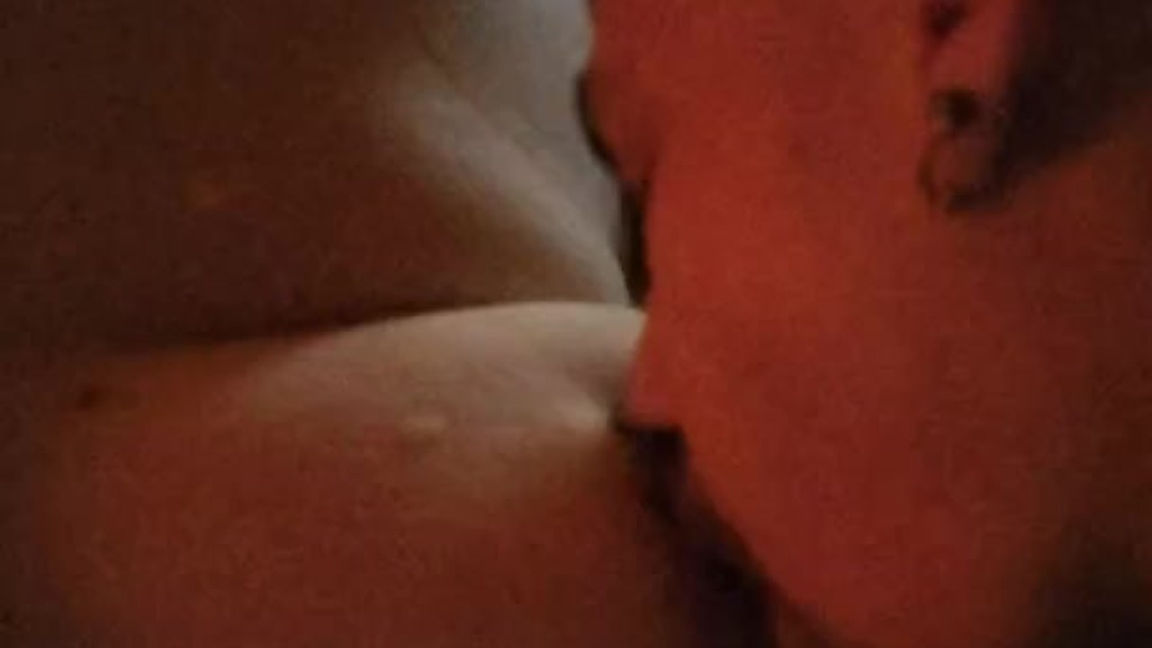 Who wants my  pregnant pussy I needs some cum to give birth  - Бесплатное секс видео - RedTube