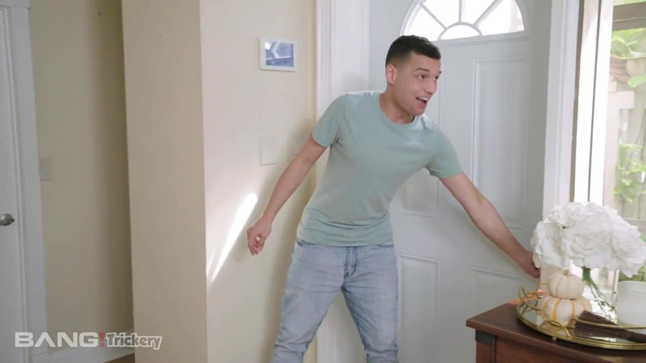 Big Boobs Maid Gets Into Fucking Her Client - Free Sex Video - RedTube