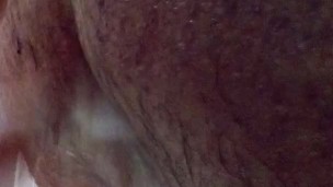 Saudita dotato sborra sotto la doccia (ONLYFANS @feet_man88)