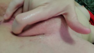 College girl fingering her self before leaving to school