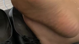 nylonfeet spontaneously filmed at homeoffice