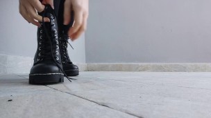 Do you wish to lick my feet, slave? I show you...
