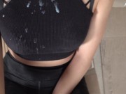 хозяйка квартиры пришла за сексом обкончал лицо и волосы