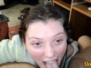 милая школьница хорошо сосёт член и получает много спермы на лицо 4/16
