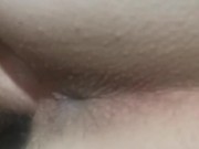 Petite baise discrète pendant que bébé 4/16