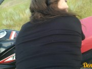 прекрасная эмо школьница трахается на мотоцикле и сосёт член получает полный рот спермы 4/16