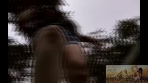 GIGANTA DEBORA ENCOGE A SU AMIGO (Español)