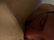 Русская получает сильный оргазм от куни и  от удовольствия (крупный план) 16/16