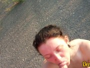 красотка сосёт член на дороге и получает много спермы на милое личико 10/16