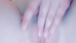 Hot Perky tits fingers pussy 