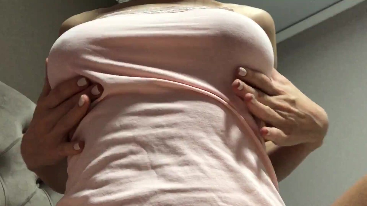 Seios grandes se masturbando buceta molhada! - Vídeo de sexo grátis - RedTube