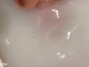 Milk bath - Screenshot 15 of 16 - Kinky