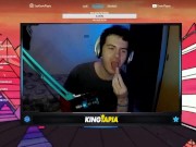 STREAMER SE COME UNA SALCHICHA EN PLENO DIRECTO