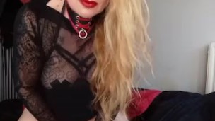 Her Master's obedient sub