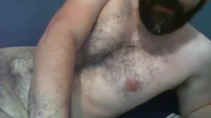 Love when it hits my beard! Cum on cam!