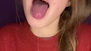 Drooling mouth 