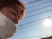 五反野駅で電車を見送る男 12/16