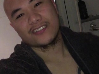 I’m feel hot hug me?