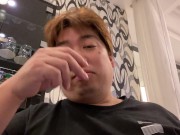 ホテルでピザが頼めるらしいので注文してみた。 13/16