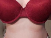 Titty drop - Screenshot 4 of 16 - Big Tits