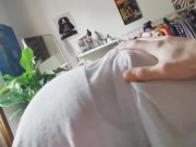 Je bouge sur sa queue et il adore ça (video complete sur onlyfans) 1/16