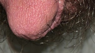 ULTRA CLOSE-UP GOLD PISS ACTION - LEAKS FROM MY PEE HOLE AND PAYS VISIT TO TOILET HD 4K
