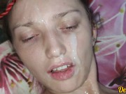 домашний минет от любимой симпатичной школьницы, которая любит много спермы на ее лице 16/16