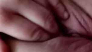 BBW HAS FUN WITH HER PHAt WET PUSSY TILL SHE CUMS FOR DADDY