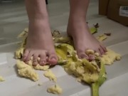 Footcrush - Screenshot 13 of 16 - Banana