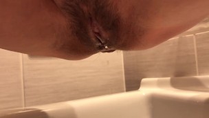 Girl pee 2