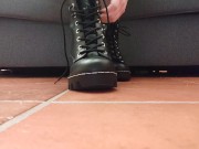 Lady Nymphelin want you: lick my feet, slave.