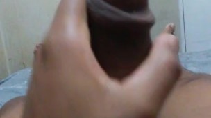 Man With Big Penis - Hombre Masturbandose