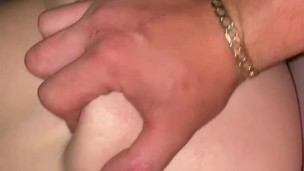 linda loira é acordada e fodida em ambos os buracos 