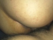 A ellos les encanta ver como entra y sale su verga. A mi me encanta que me agarren en cuatro patas.  4/16