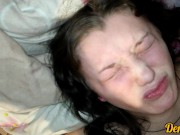 красивая милашка с большими глазами делает замечательный миньет и получает много спермы на лицо 14/16