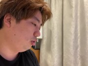 ショートスリーパーについて話す男