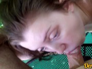 милая школьница делает чудесный минет, чтобы умыться теплой спермой 6/16